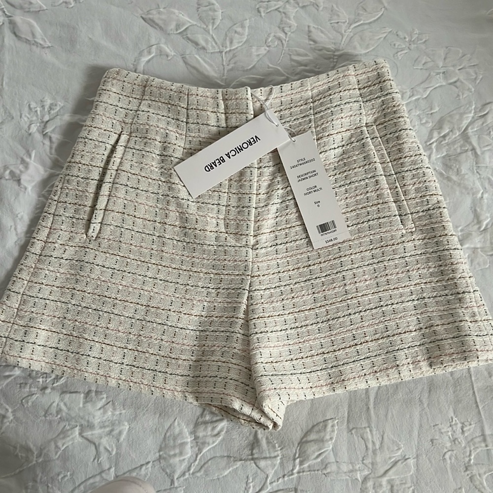 Veronica Beard Cream Jazmin Tweed Short